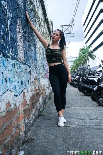 Alicia Trece - Oye Loca photo 8