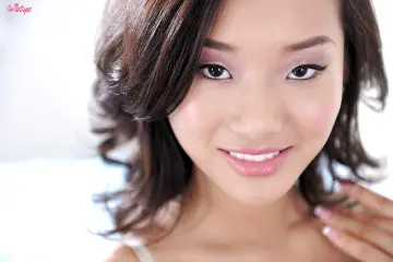 Alina Li - Twistys photo 5