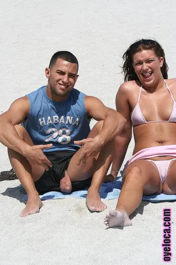Amber Fuentes & Mikey Butders - Oye Loca photo 3