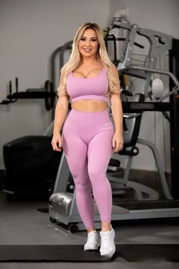 Amber Jade - Hot And Mean photo 13