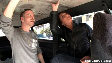 Ana Diego - Bang Bus photo 5