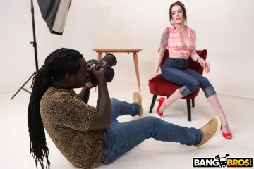 Anna de Ville & Freddy Gong - Monsters of Cock photo 6