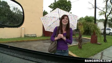 Annie - Bang Bus photo 2