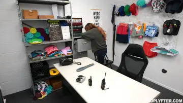 Aria Carson & Jack Vegas - Shoplyfter photo 9