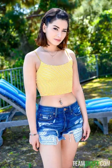 Aria Lee, Emma Bugg, Lily Larimar & Lulu Chu - TeamSkeet photo 4