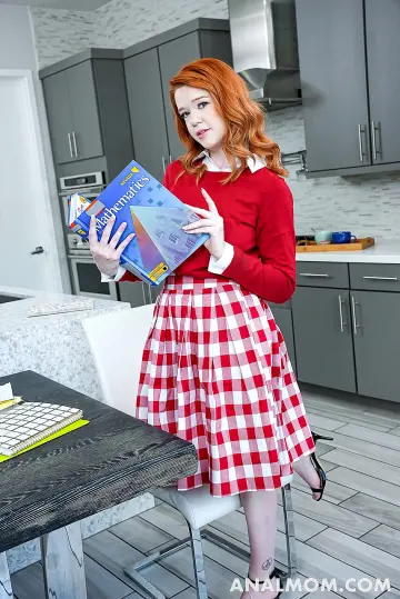 Ariel Darling & Oliver Davis - AnalMom photo 11