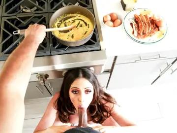 Ariella Ferrera - PervMom photo 4