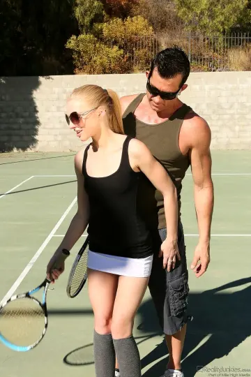 Avril Hall & Billy Glide - RealityJunkies photo 5