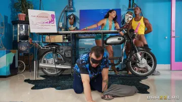 Baby Gemini, Jasmine Sherni, Isiah Maxwell & Mazee The Goat - Brazzers photo 14
