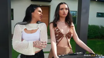 Bella Rolland, Delilah Dagger & Brooke Tilli - Brazzers photo 8