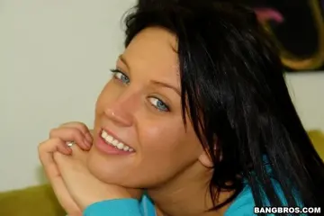 Bigmouthfuls Model - Big Mouthfuls photo 15