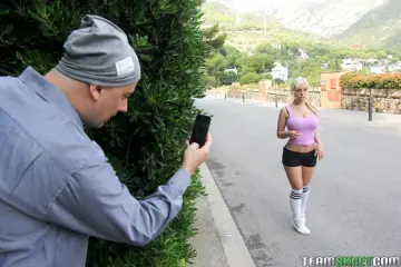 Blondie Fesser - Oye Loca photo 10
