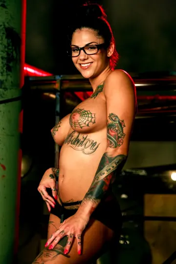 Bonnie Rotten & Tommy Pistol - Digital Playground photo 2