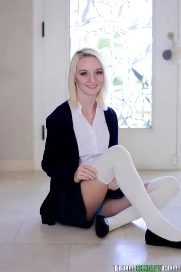Bradley Remington & Sammie Daniels - Exxxtra Small photo 9