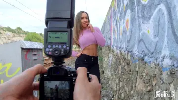 Briana Banderas - Public Pickups photo 15
