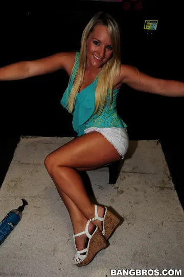 Cali Carter - Slutty White Girls photo 17