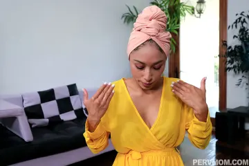 Cali Lee & Alex Jett - PervMom photo 9