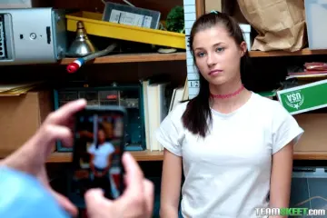 Carolina Sweets - Shoplyfter photo 7