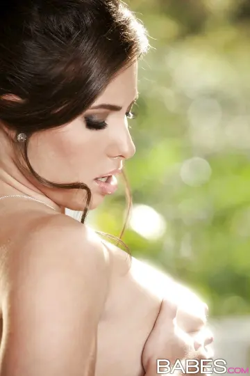 Casey Calvert photos