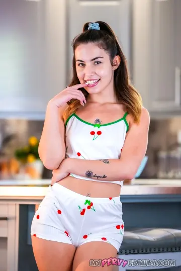 Chanel Camryn & Filthy Rich - My Pervy Family photo 8