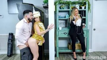 Charley Hart, Josie Tucker & Peter Green - Family Strokes photo 2