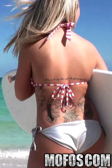 Chloe Addison photos