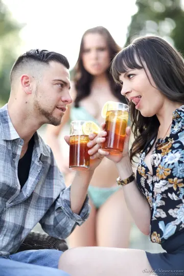 Dana Dearmond & Seth Gamble - SweetSinner photo 4