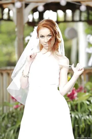 Dolly Little - Hot And Mean photo 10