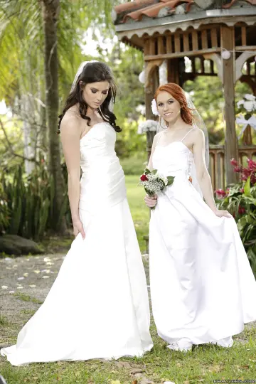 Dolly Little & Kymberlee Anne - Hot And Mean photo 8