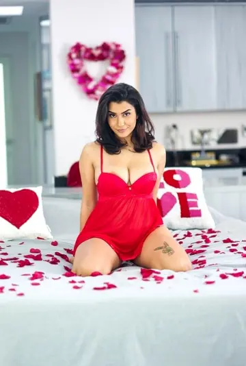 Donnie Rock & Roxie Sinner - Titty Attack photo 4