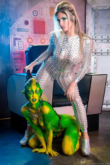 Eva Parcker & Tiffany Doll - Brazzers photo 9