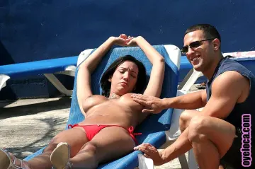 Giselle Vega & Mikey Butders - Oye Loca photo 4
