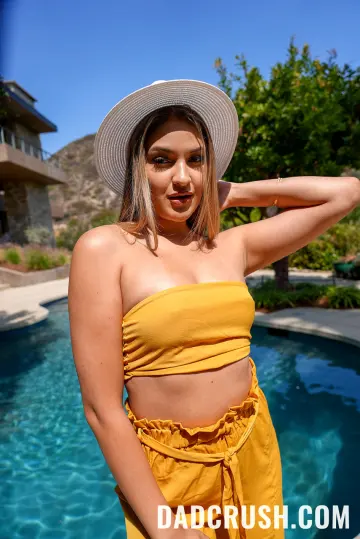 Gizelle Blanco - Dad Crush photo 4