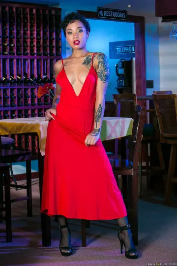 Honey Gold - Hot And Mean photo 18