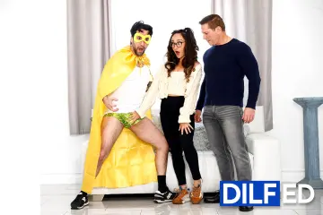 Isabella Nice, John Strong & Tommy Pistol - MILFED photo 15