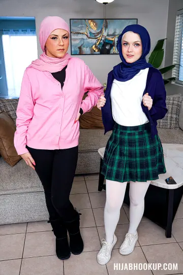 Jade Valentine, Ruby Moon & Brad Sterling - Hijab Hookup photo 16