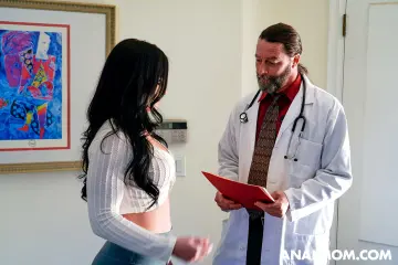 Jennifer White & Jack Vegas - AnalMom photo 11