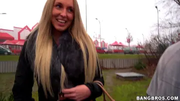 Jenny Simons Bang Bus photos