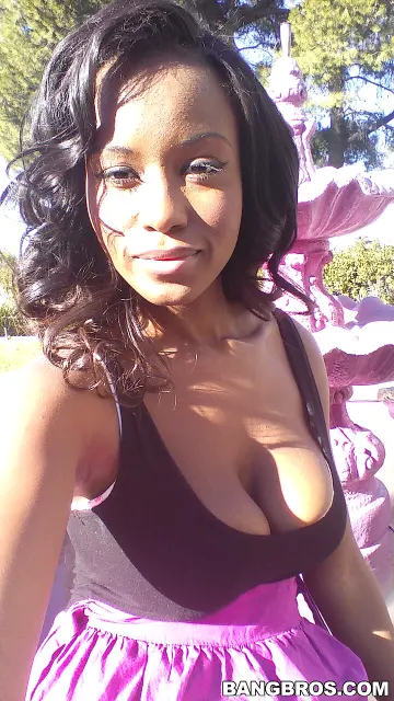 Jezabel Vessir - BangBros photo 5
