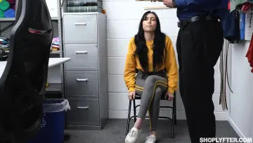 Judy Jolie & Mike Mancini - Shoplyfter photo 12