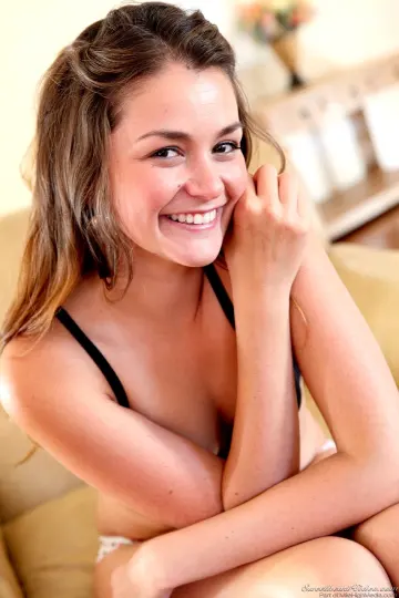 Julia Ann & Allie Haze - SweetHeartVideo photo 8