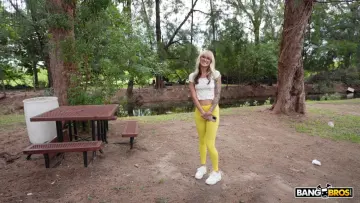 Katee V & Ace Bigs - Bang Bus photo 15