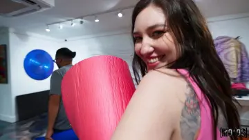Katie Kinz & Logan Xander - Let's Post It photo 5