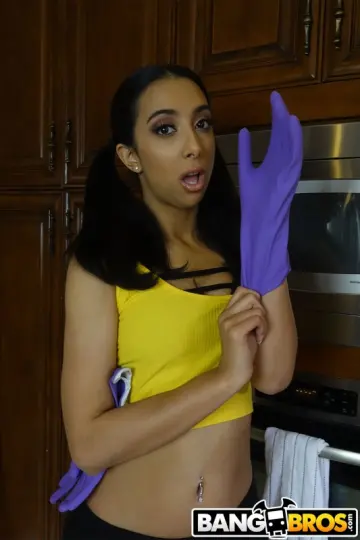 Kiarra Nava Hoe & Peter Green - My Dirty Maid photo 34