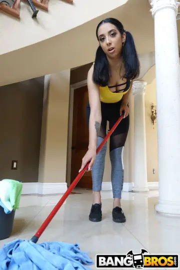 Kiarra Nava Hoe & Peter Green - My Dirty Maid photo 59