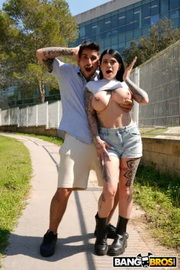 Lilly Flower, & Papi Rodriguez - BangBros photo 9