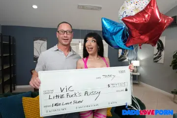 Little Puck & Vic Hammer - Dad's Love Porn photo 36