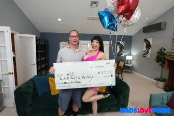 Little Puck & Vic Hammer - Dad's Love Porn photo 43