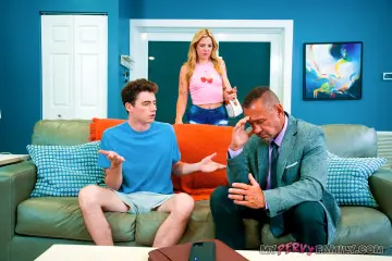 Lola Cheeks & Peter Fitzwell - My Pervy Family photo 5