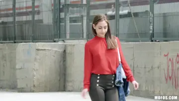 Lucia Nieto - Public Pickups photo 4